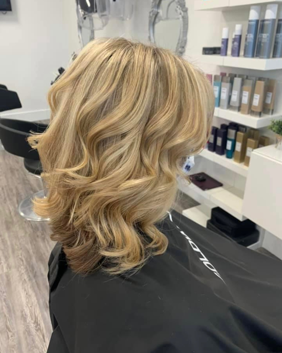 Mirror Mirror Hair Salon In Newburyport MA | Vagaro